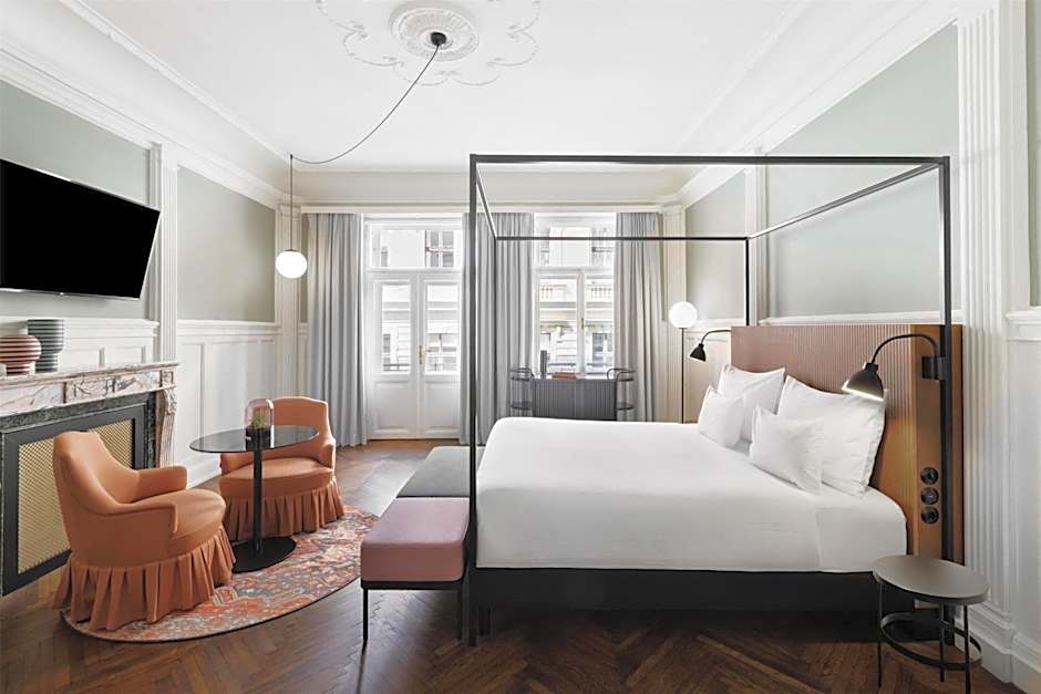 Hotel Astoria Vienna, Curio Collection by Hilton