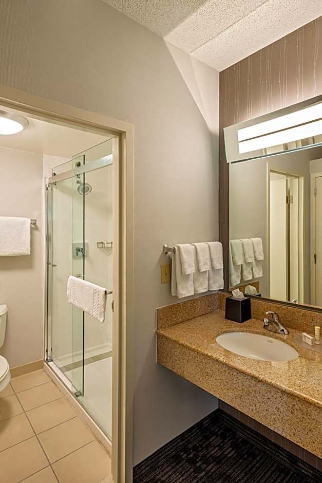 Courtyard by Marriott Cincinnati Blue Ash