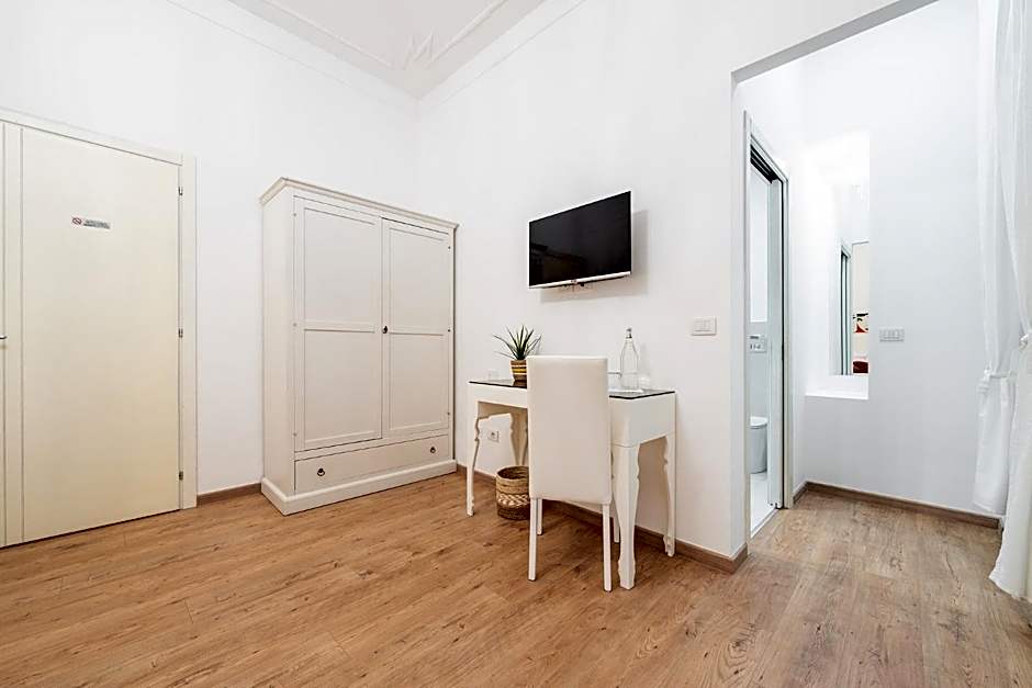 Blanco Rooms
