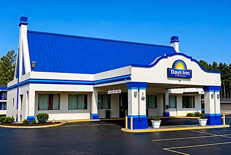 Days Inn by Wyndham Ruther Glen Kings Dominion Area