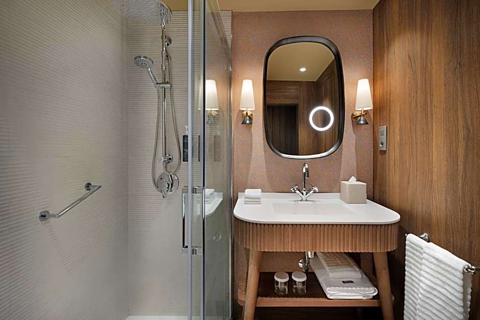 The Westin Madrid Cuzco