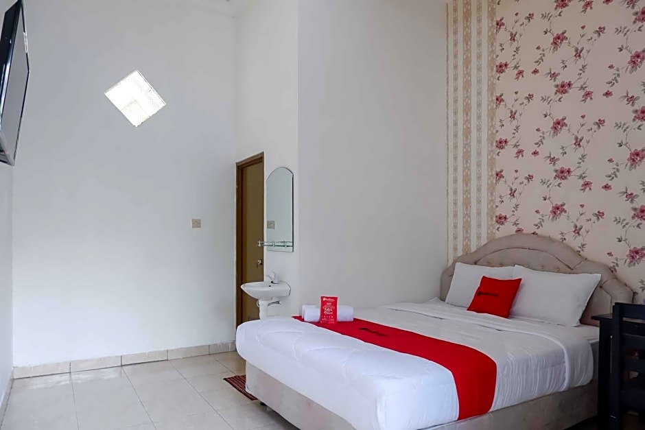 RedDoorz near RSUD Nganjuk