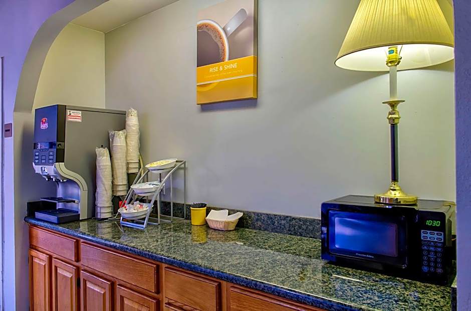 Studio 6 Birmingham, AL - Medical Center