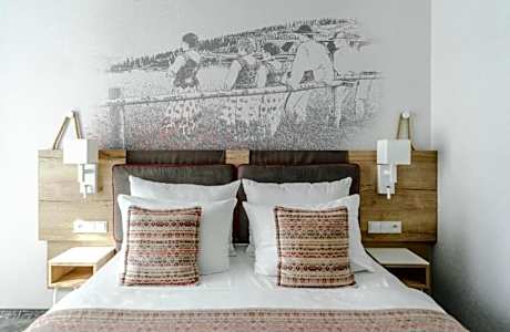 Superior Family Room with 1 double bed and access to Termy Zakopiańskie (1 hour per person per day)