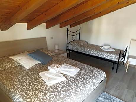 Deluxe Double or Twin Room with Garden View