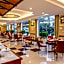 Van Phat Riverside Hotel