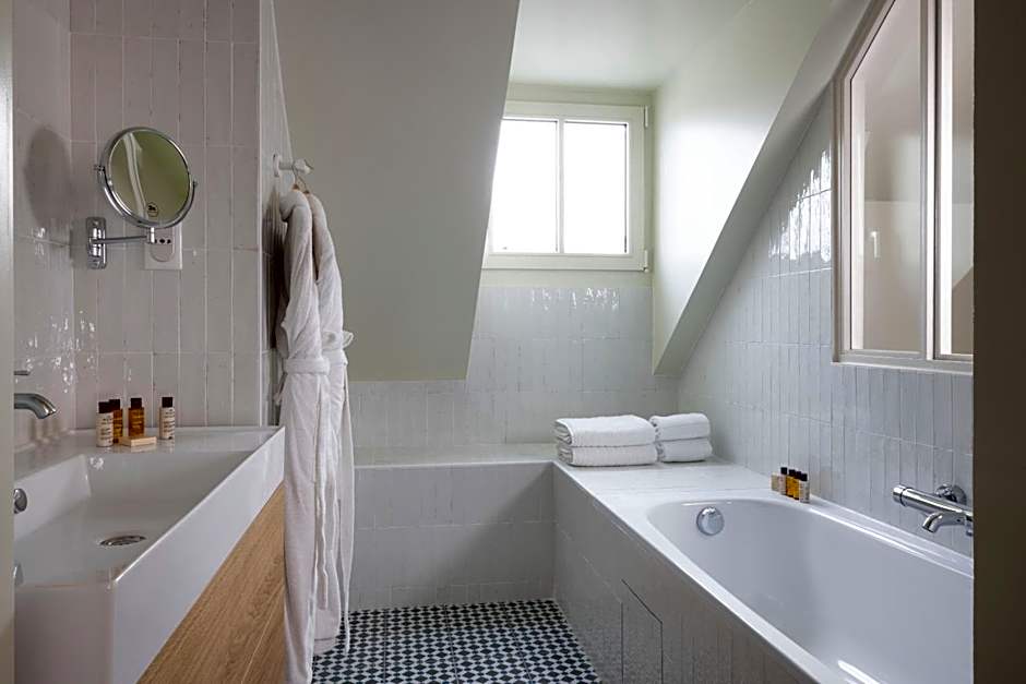 Le Petit Oberkampf Hotel & Spa