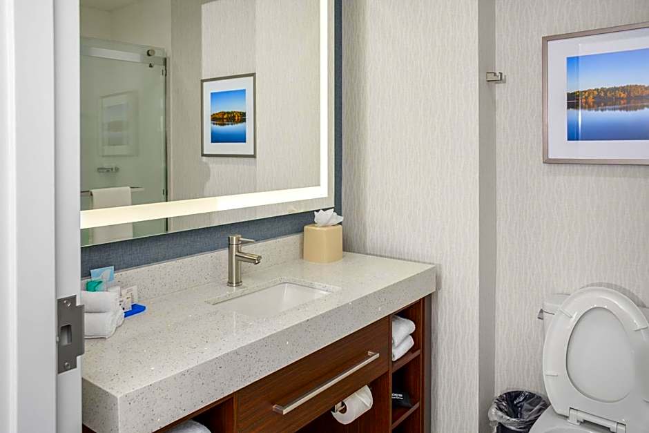 Four Points by Sheraton Fayetteville Fort Bragg