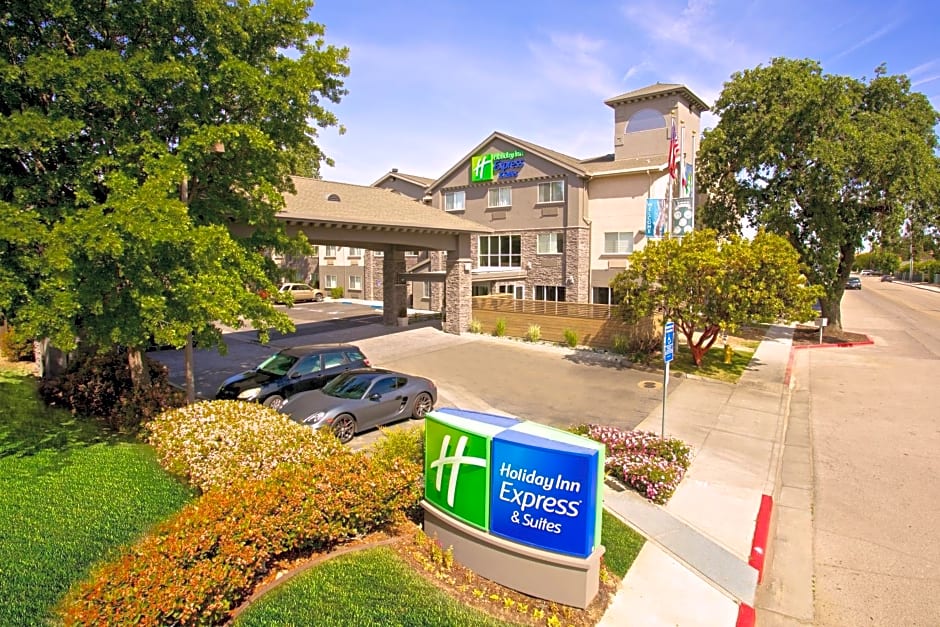 Holiday Inn Express Hotel & Suites - Paso Robles