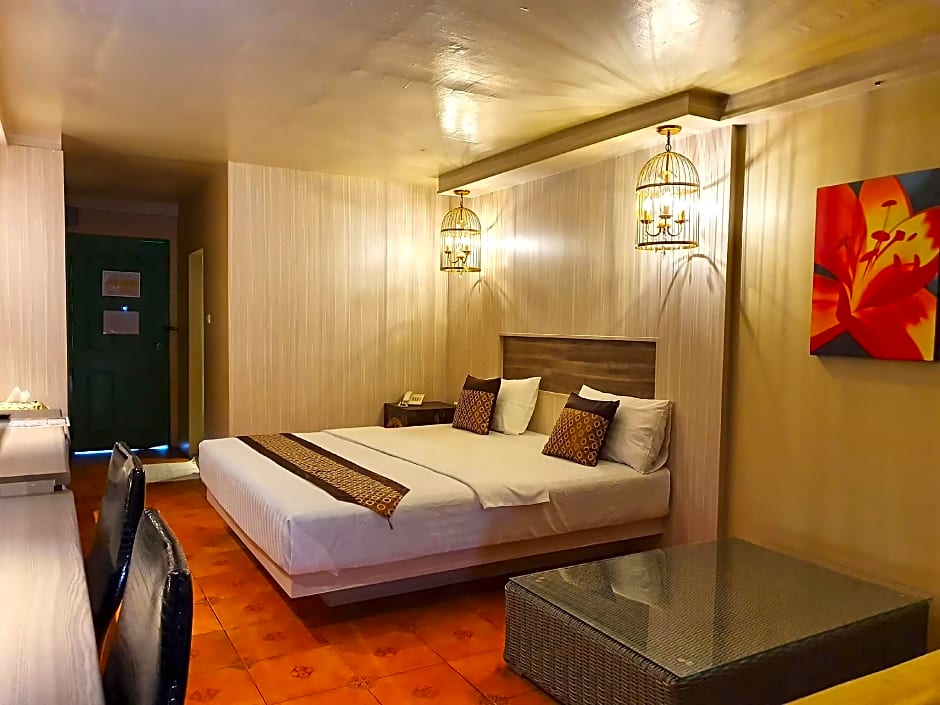 The Montana Lodge - Sathorn