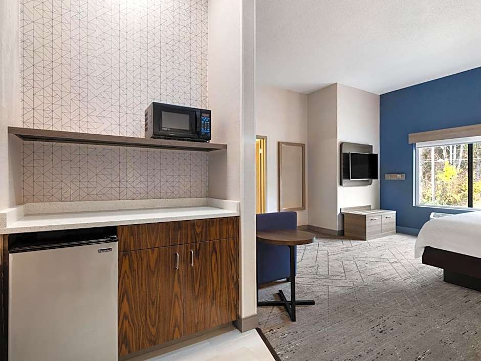 HOLIDAY INN EXPRESS MEADVILLE By IHG