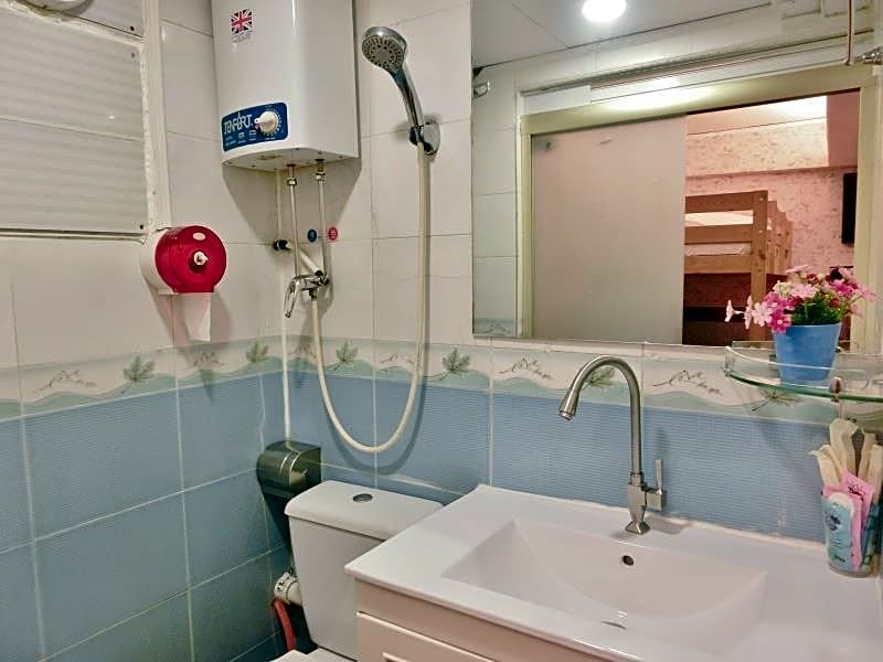 Geo-Home Holiday Hotel