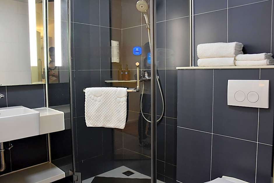 Hanting Hotel Shenzhen HaiYa Mega Mall