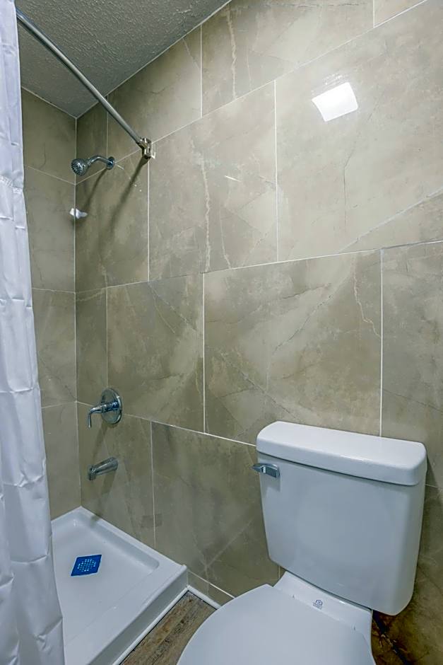 Cozy Garden Inn By OYO Hwy 40 Richmond