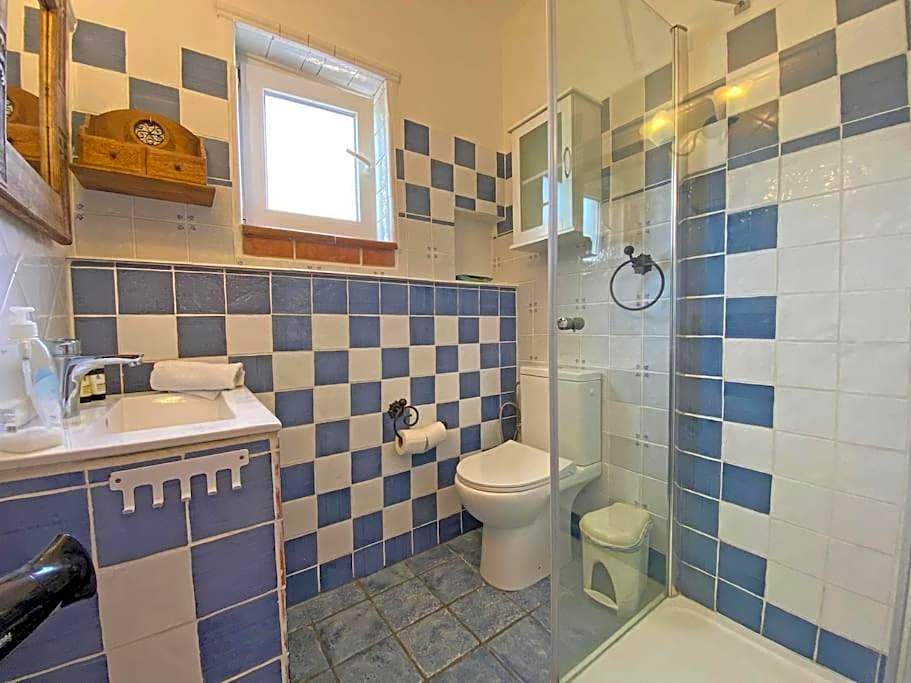 Chalet en Zahora con vistas al mar La Luna Blan