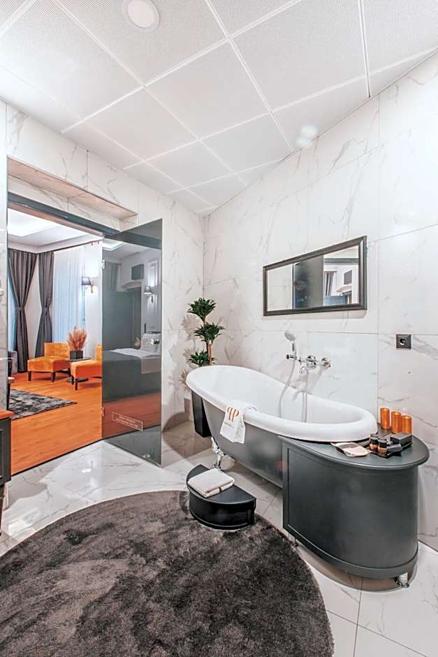 Ferman Port Hotel - Special Category