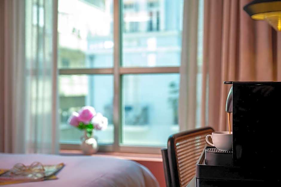 Casa Suzanna Tel-Aviv קאסה סוזנה נחלת בנימין