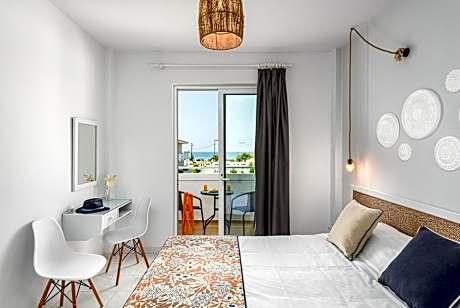 Mrs Chryssana Beach Hotel