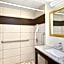 Days Inn by Wyndham Birmingham/West