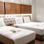 Ceneviz Suit Hotel