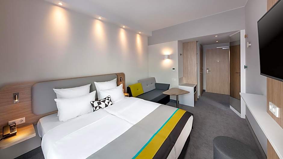 Holiday Inn Express Dusseldorf- Hauptbahnhof By IHG