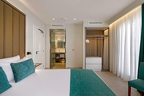 Superior Topfloor Room