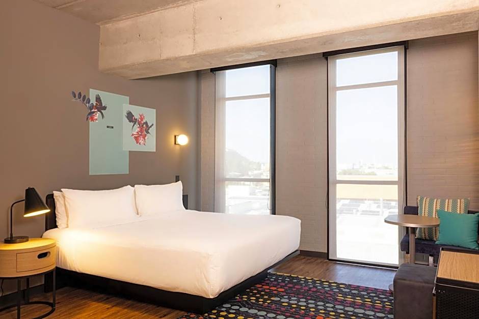 Aloft Guadalajara Sur