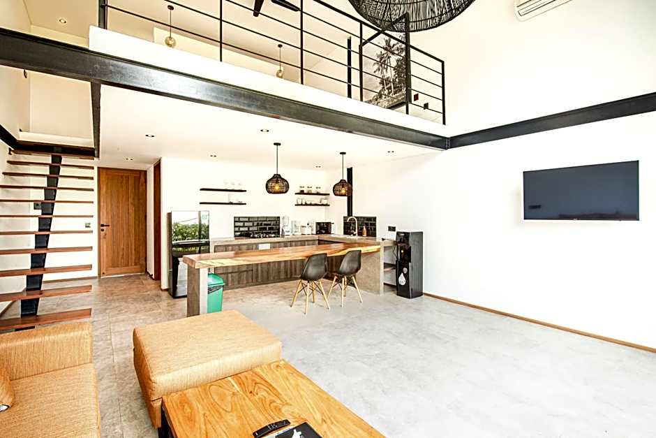 Expansive Loft 200m From Canggu Beach Haven