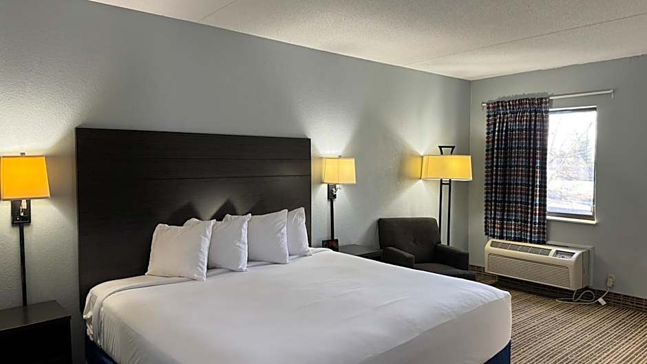 Baymont by Wyndham Louisville Airport South