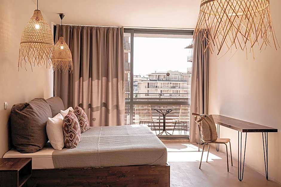 Sunny Beach Club - Adults Only #YouthfulVibes