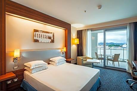 Superior King Room with Balcony