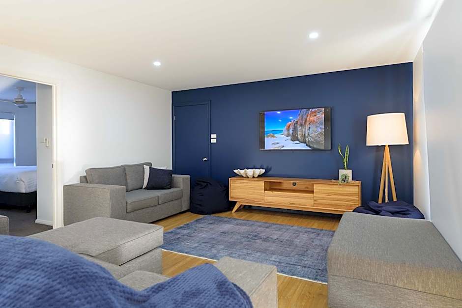 Georges Bay Apartments