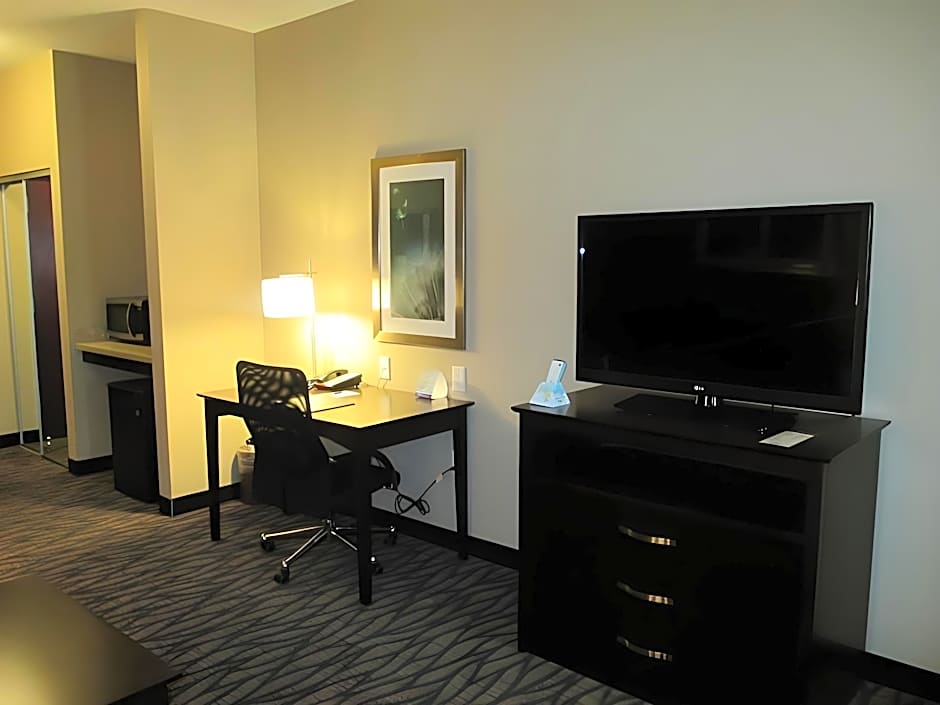 Best Western Plus Hiawatha Hotel