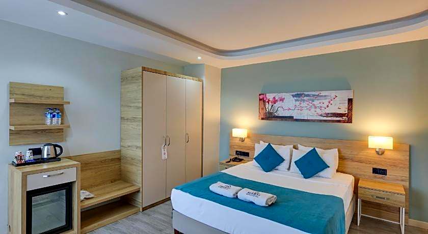 Marti Beach Hotel
