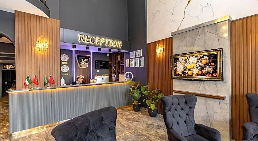 LoyalCity Hotel