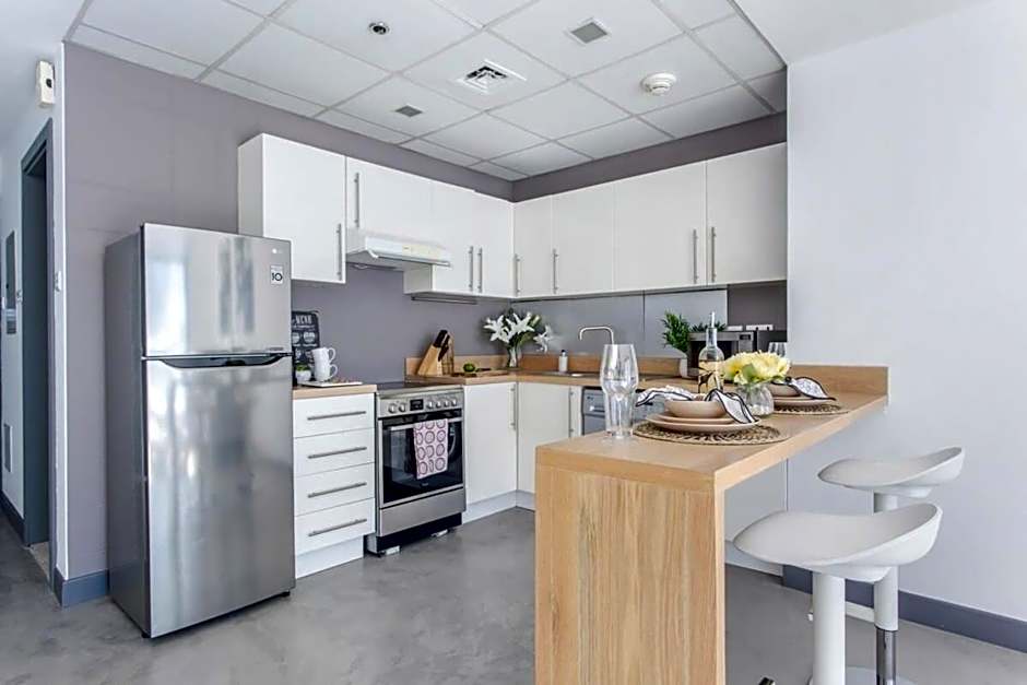 Frank Porter - Marina Views Tower B