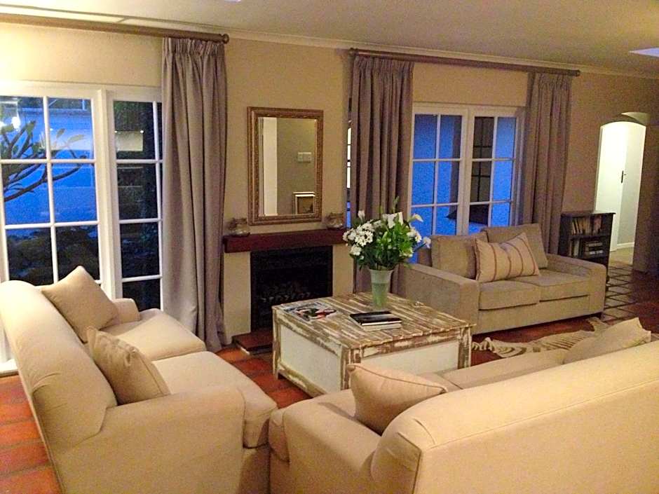 Whale Rock Luxury Lodge