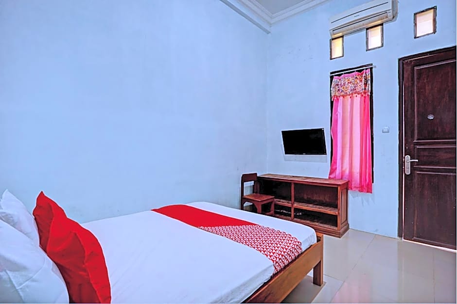 OYO Life 93036 Eddy Homestay Syariah