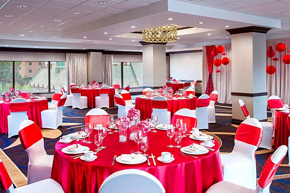 Sheraton Laguardia East Hotel