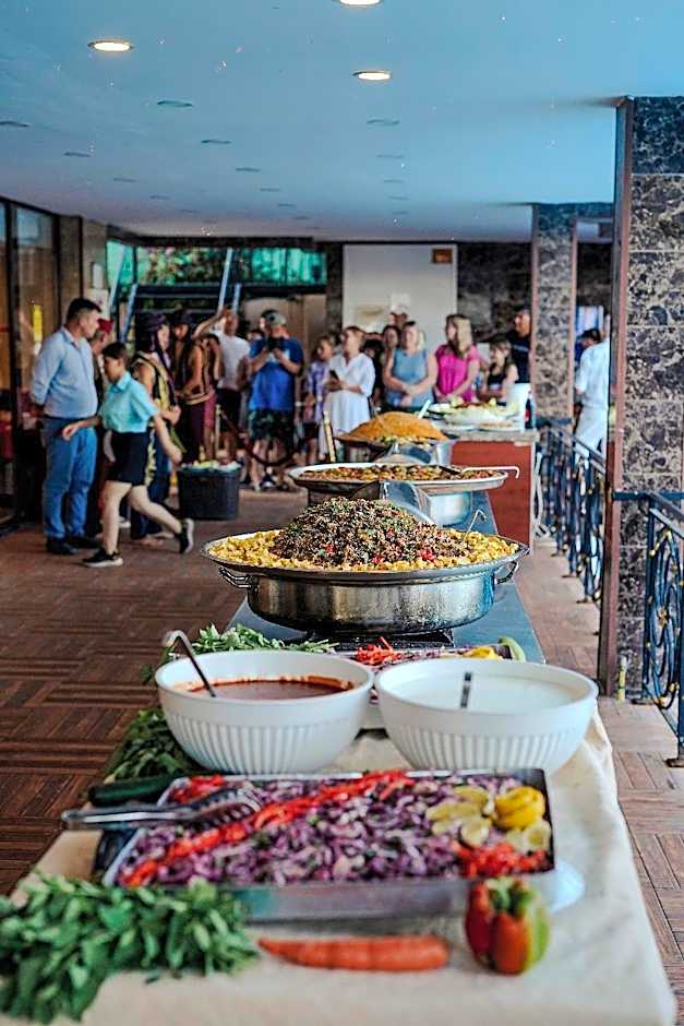 Alleria Belport Beach Hotel