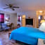 Richard's Motel Studios