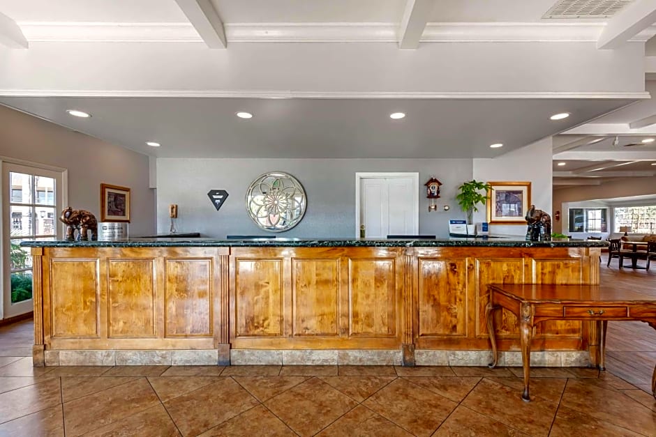 Best Western Plus Hill House