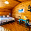The Historic Leakey Inn