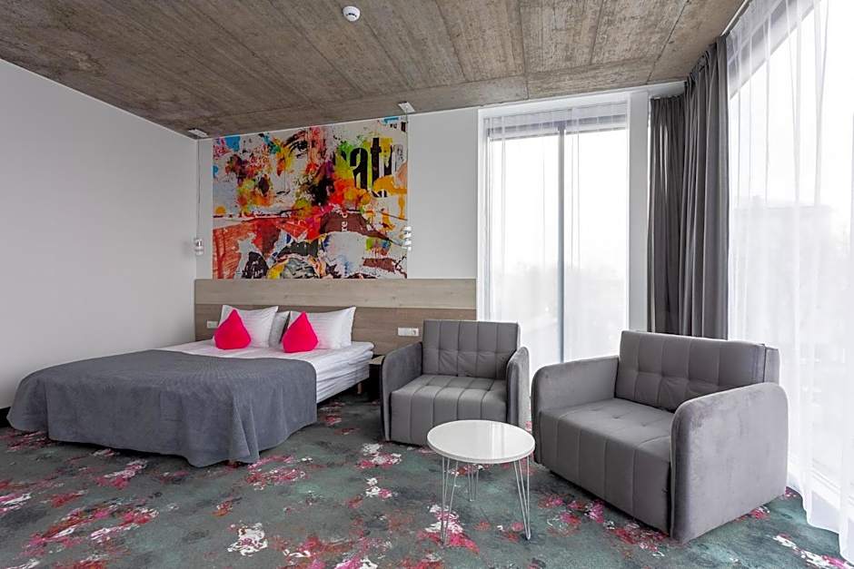 Algiro Hotel