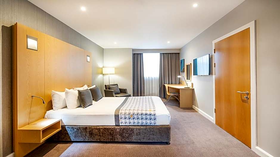Holiday Inn London Luton Airport By IHG