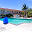 California Suites Hotel