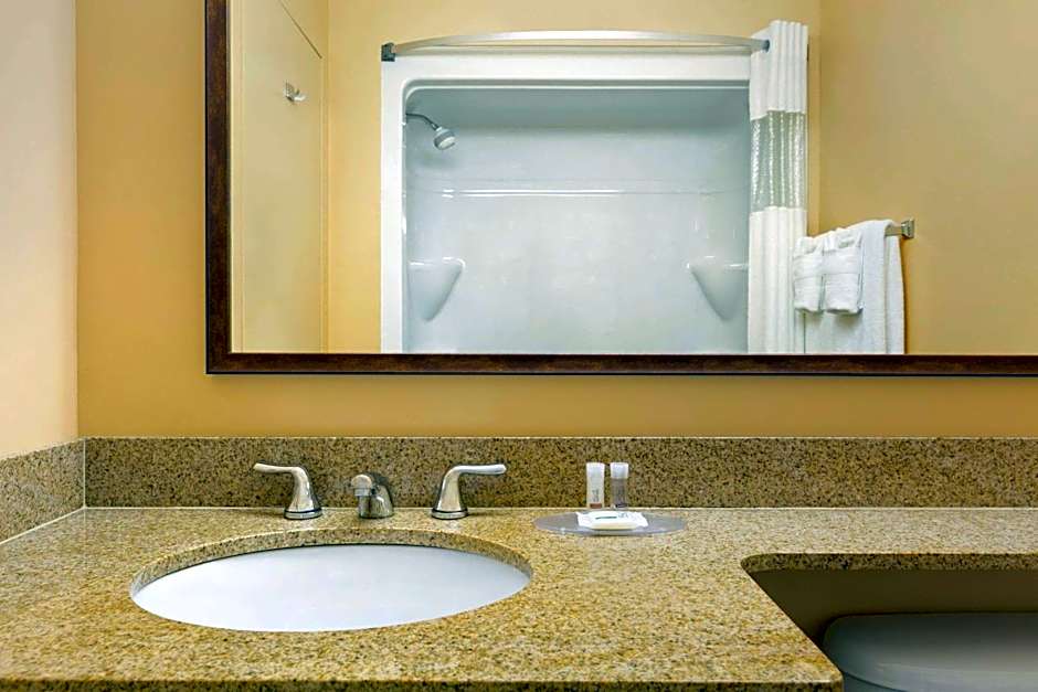 Days Inn & Conference Centre by Wyndham Oromocto