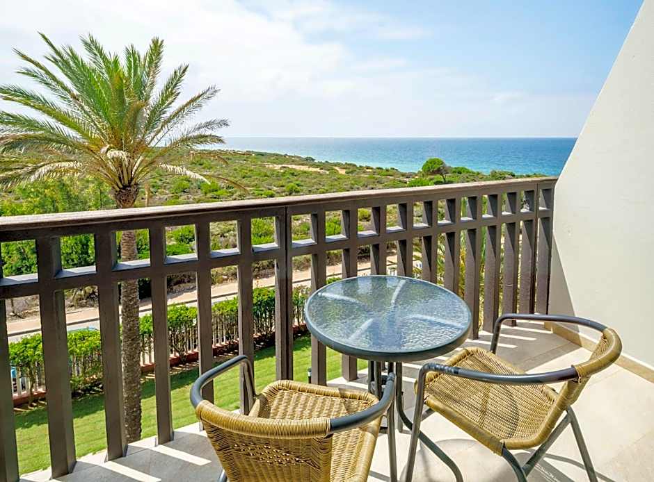 Ilunion Calas de Conil