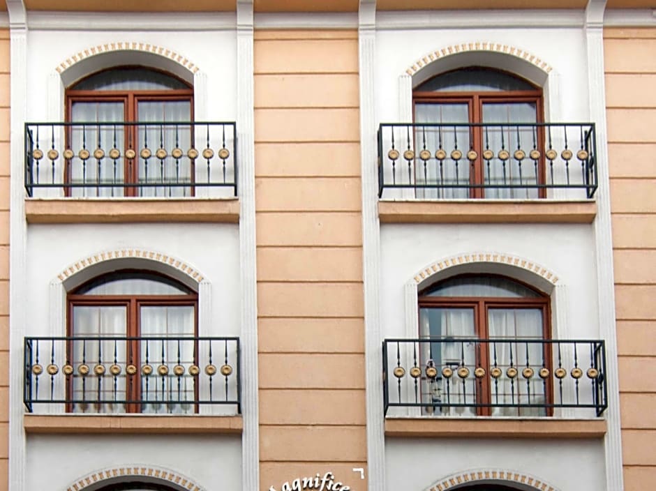 Magnificent Hotel