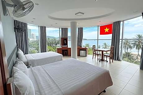 Family Room with Sea View